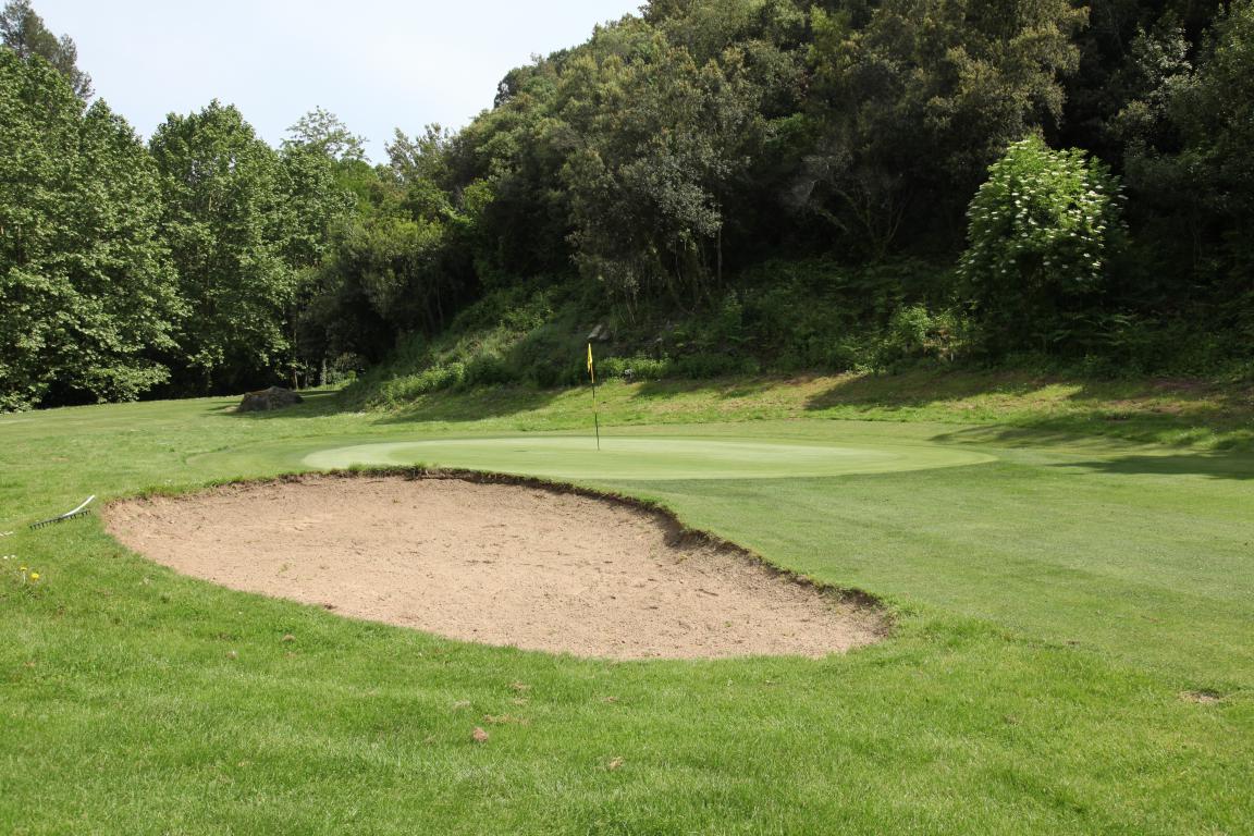 forat 12 Pitch and Putt Vallromanes